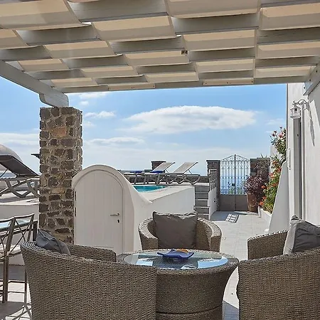 Dakoronia Villa Fira (Santorini)